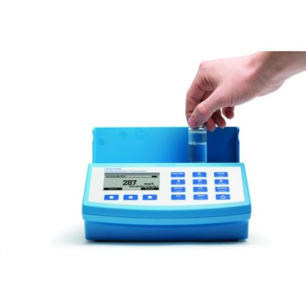 Photomètre et pH-mètre de paillasse multiparamètres - HI83300 – Image 2