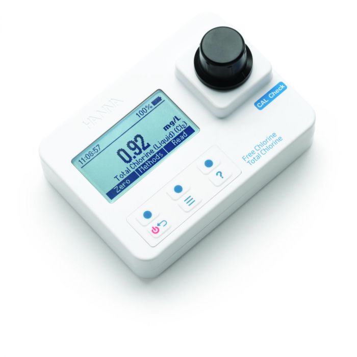 hi97711-2100x2100-19cd1275-910c-4879-9ad1-ada293f63ecf_oemcaklkbipywtxm.jpg Photomètre portable de chlore libre et total - HI97711 – Image 1